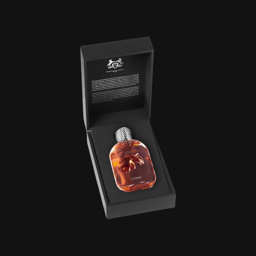 Carios de Parfums de Marly en su estuche